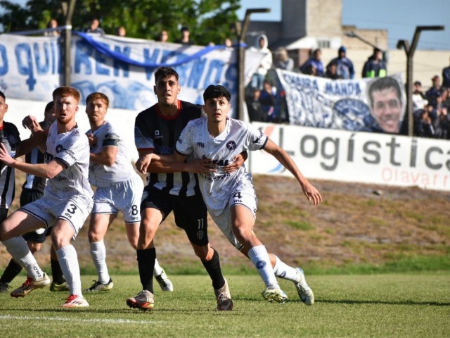Estudiantes y Racing abren la final del Interligas